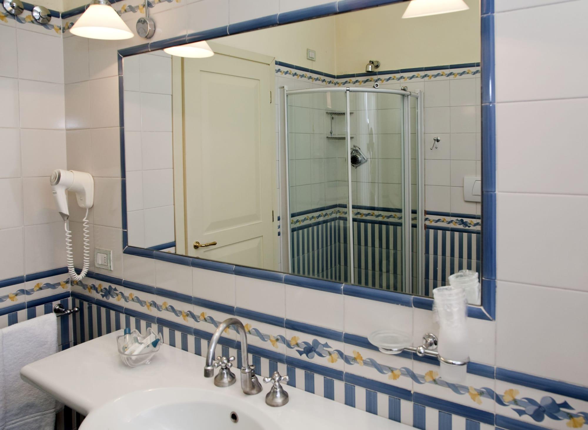 Hotel Italia 3*