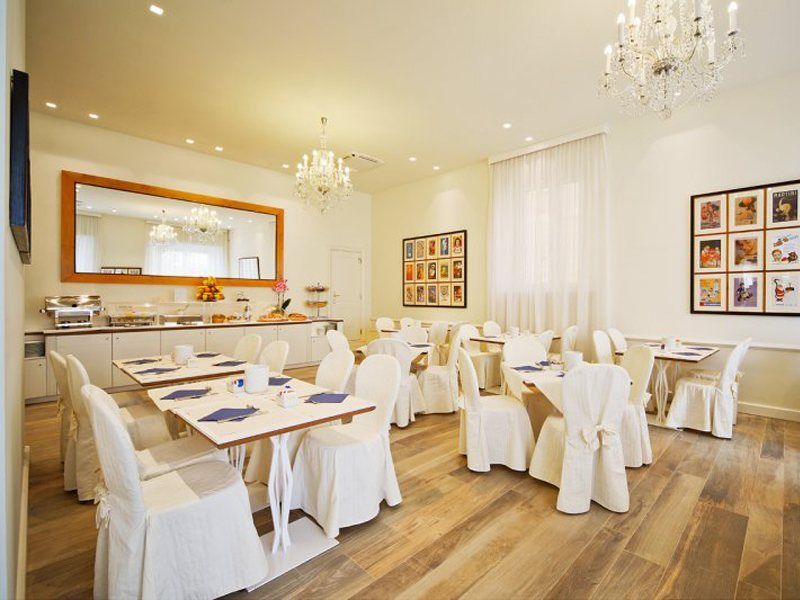 Hotel Italia 3*