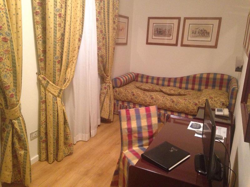 Italia Hotel 3*